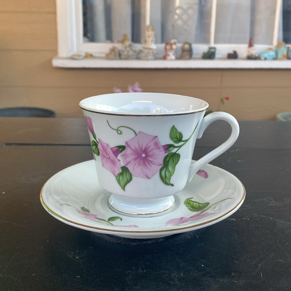 Teleflora Other - Teleflora Teacup & Saucer Lilac Floral Pattern